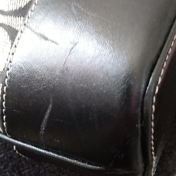 Authentic Coach Shoulder Bag - Picture 6 of 13